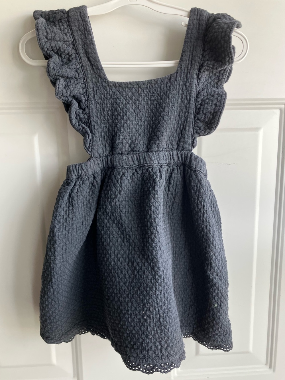 Zara pinafore dress flutter sleeves grey button down eyelet 3T 4T